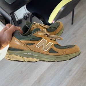 New Balance 990v3 Tan Green